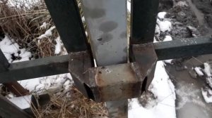 Установка столбов для забора. Как забить столбы за минуту ?