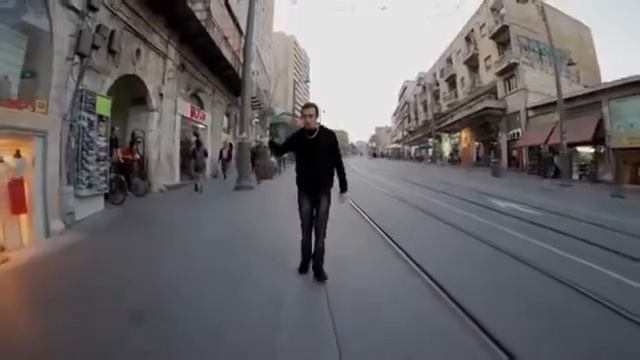 Прикольный дабстеп-клип с необычным эффектом перемотки смотреть онлайн
