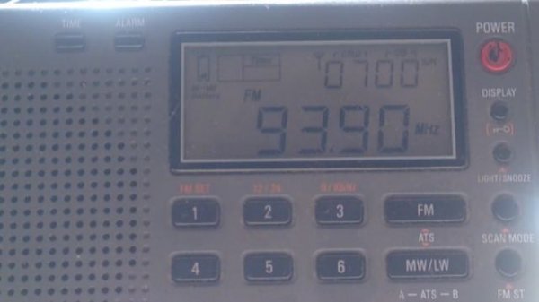 26.07.2020 08:48UTC, [Es], Предположительно TRT FM, Турция, 93.9МГц
