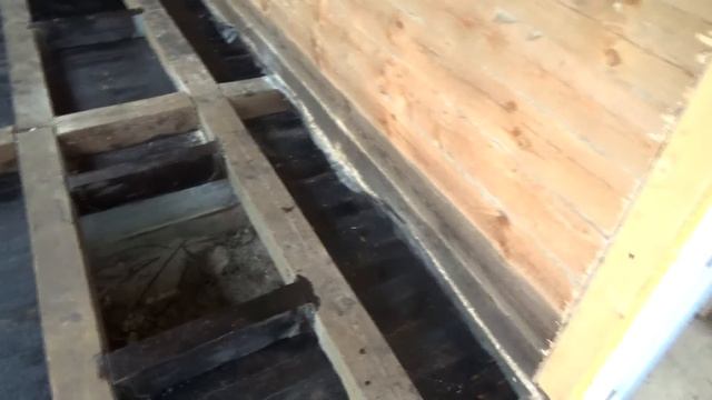 КАК СДЕЛАТЬ ПОЛ В ДЕРЯВЯННОМ ДОМЕ!!!