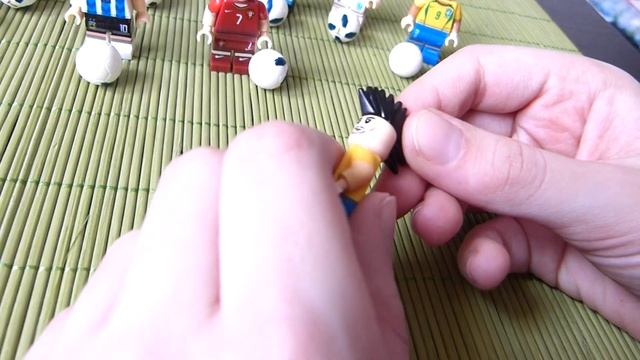 ЛЕГО фигурки известных футболистов смотреть онлайн