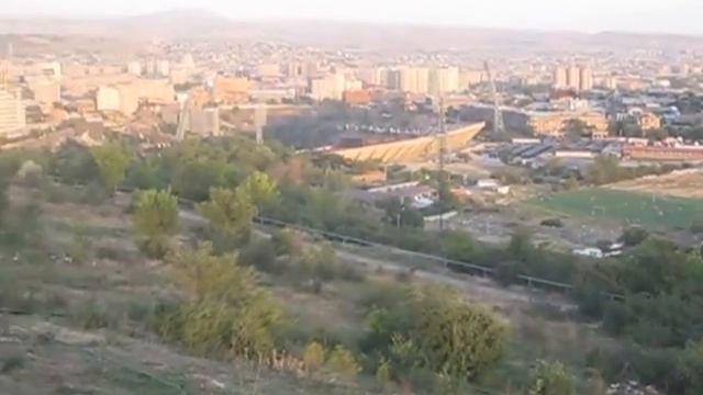 Yerevan views from Armenian memorial (Tsitsernakaberd), Armenia смотреть онлайн