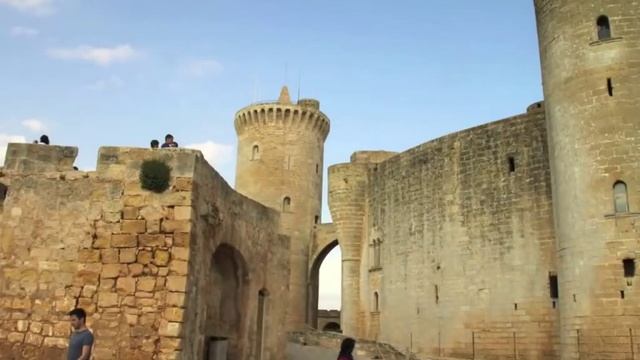CASTILLO DE BELLVER, PALMA DE MALLORCA смотреть онлайн