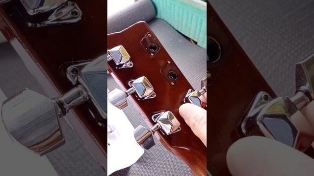 Yamaha FX-130 Acoustic Guitar Restoration смотреть онлайн