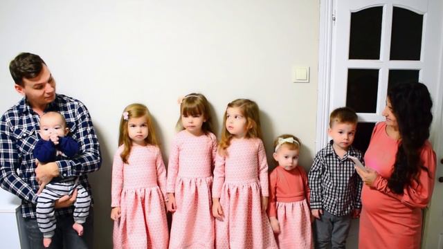 У дороги лилия цвела (Английская версия) || By the road a lily blooming out 🌸 (ЕСТЬ СУБТИТРЫ❗) смотреть онлайн