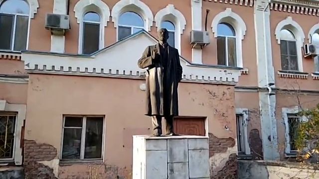 Памятник В.И.Ленину в Мотовилихе - что посмотреть в Перми, куда сходить в Перми смотреть онлайн