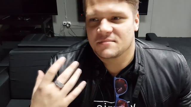 Этот робот вернул меня в детство! Контактный зоопарк и виртуальная реальность смотреть онлайн