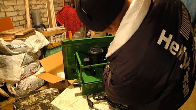 Электрическая пила настольная.Калибр ЭПН-1100 смотреть онлайн