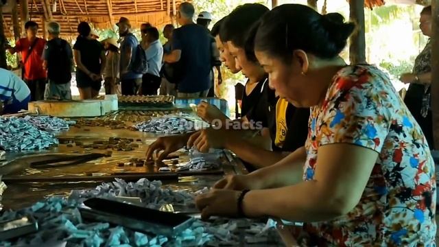 Indonesia village lifestyle | Indonesia village life in hindi | Indonesia village tour смотреть онлайн