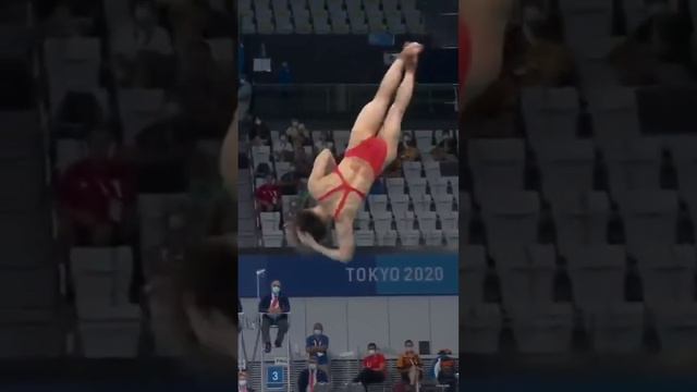 тинмао ши! она идёт на риск! #acrobat #акробатика #gymnast #гимнастка #олимпиада #вода #bars#trick