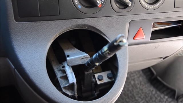 VİTES TOPUZU VE KÖRÜĞÜ DEĞİŞİMİ VW TRANSPORTER T5 T6 смотреть онлайн