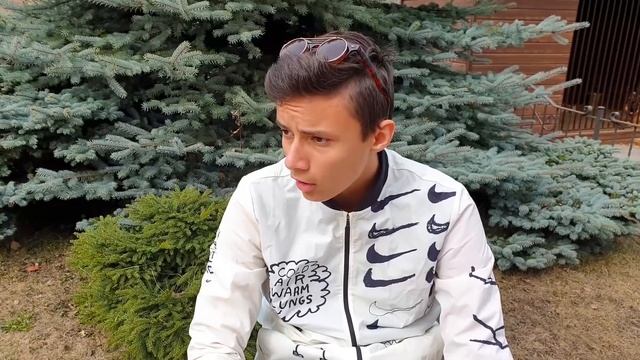 Alena cooking breakfast for Mom and buy a new Playhouse смотреть онлайн