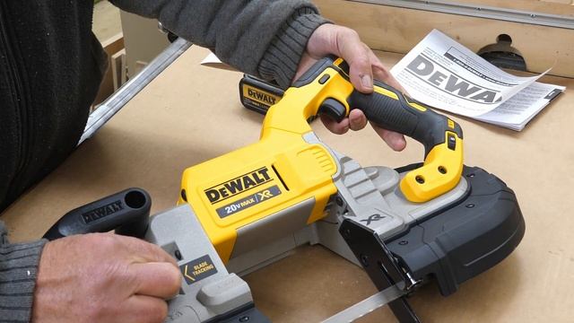 DeWalt DCS374B Cordless Band Saw смотреть онлайн