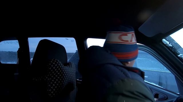 ПОЕХАЛИ на Ниве ТРЕВЕЛ за ГОРОД отдыхать!!! А потом на ЛИТЕРАТУРНЫЙ вечер в ХРАМ. Семейный ВЛОГ. смотреть онлайн