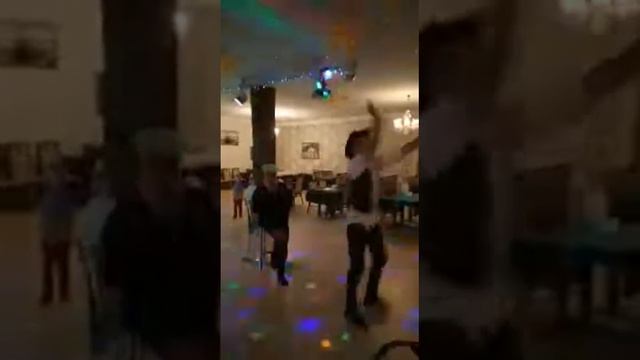 Золотой Юбилей Анатолия и Галины!!! Танцуют гости (зять и теща) смотреть онлайн