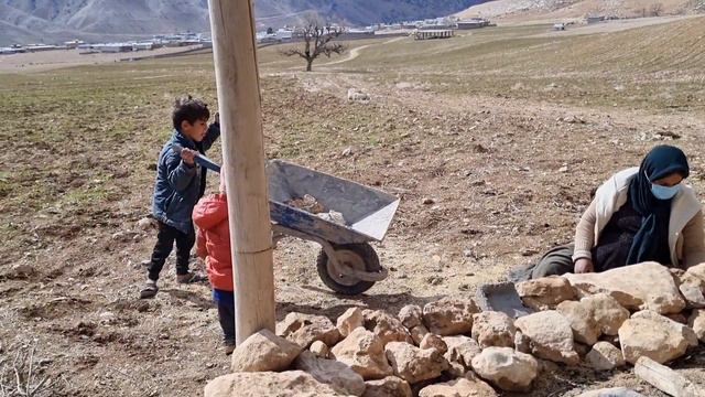 Brave And Resistant Nomadic Mother: Resistance Of Pregnant Mother Against Problems