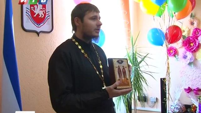 Сюжет – Всемирный день объятий смотреть онлайн