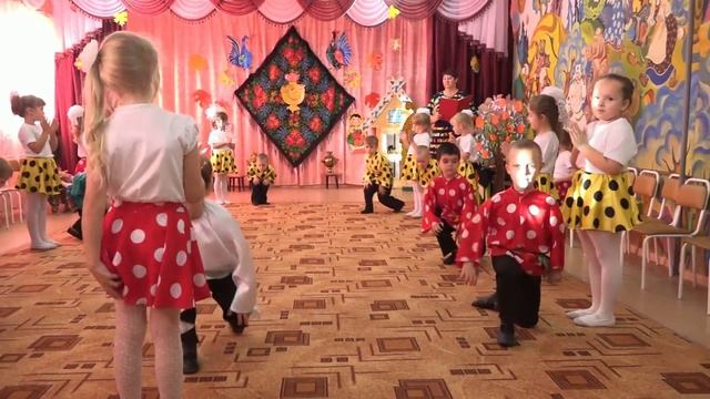 Кадриль: "Жалейка" смотреть онлайн