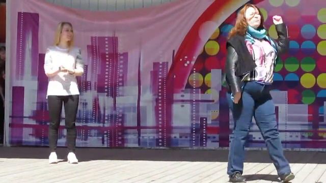 Танцевальный номер от Родителей каждой Танцевальной Группы смотреть онлайн