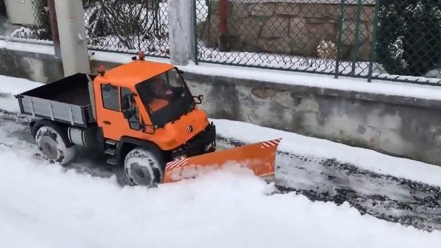 Quitanieves curiosa смотреть онлайн
