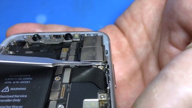 Утопленный iPhone X?! Случайность или очередной фэйл Apple? смотреть онлайн