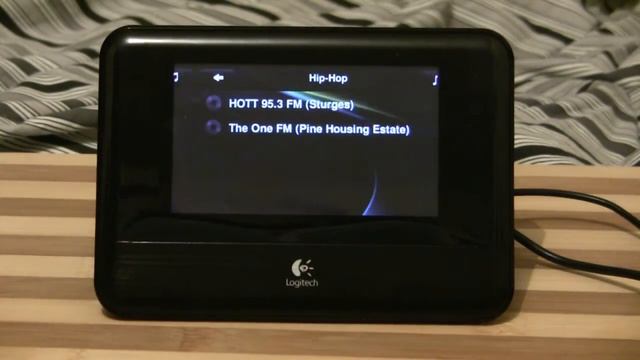 Logitech Squeezebox Touch смотреть онлайн