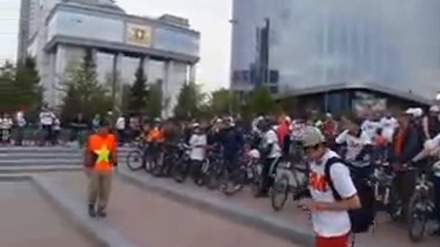 24.05.09 - акция "100 % видимость" в Екатеринбурге смотреть онлайн