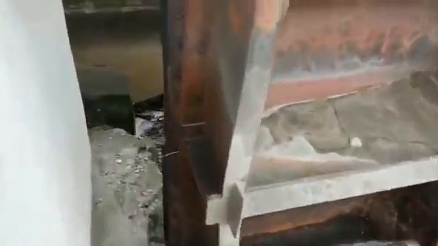 Наводнения в Чечне уровень воды в Тереке Поднялся до моста смотреть онлайн