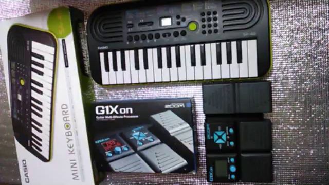 Zoom G1Xon (Blues Guitar.Bass simulator.Rhythm) and CASIO SA46 смотреть онлайн