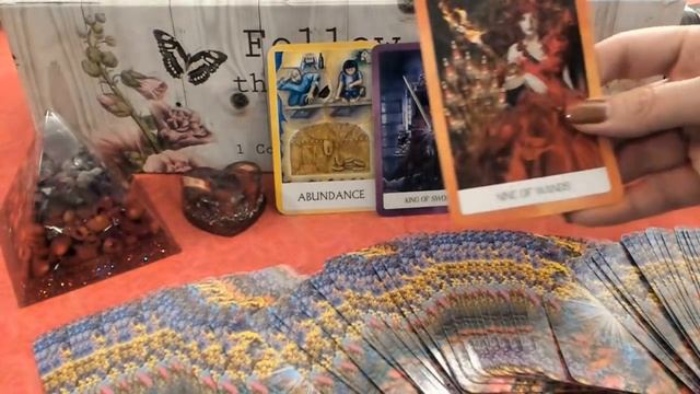 Soul Connections Reading - Twin Flames/Soulmates/Divine Love - Pick a Group - Timeless Messages смотреть онлайн