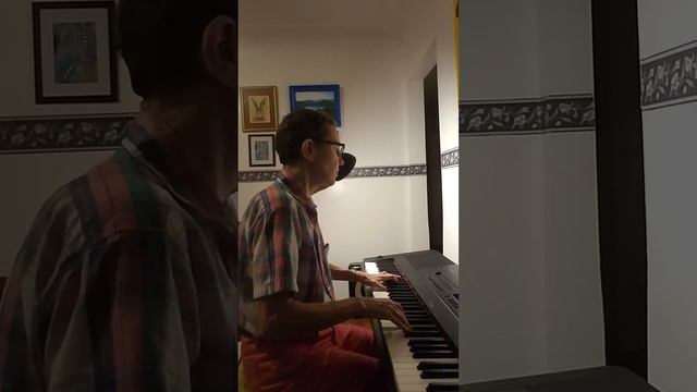 Ain't No Sunshine-Yamaha DGX660 смотреть онлайн