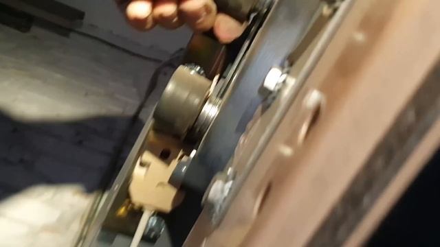 Лифт после прилета мирной ракеты освободителей часть 2. Поедет? смотреть онлайн