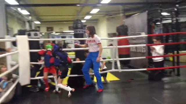 Саша Леонов тайский бокс Varaxa team засудили смотреть онлайн