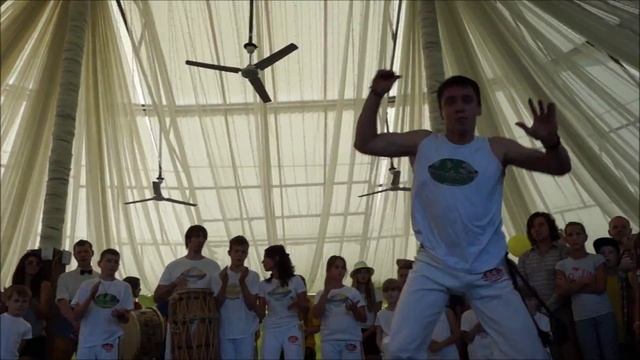 Капоэйра Тольятти - Выступление на "Выбирай пикнике" на Ранчо, 24.08.2014 г. смотреть онлайн