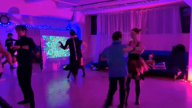 ХАСТЛ. Вечеринка "Обитель зла"_2 смотреть онлайн