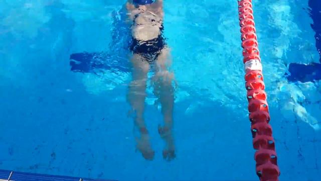 Marilyn in pool смотреть онлайн