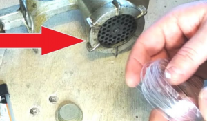 Бутылкорез своими руками. Такую вещь сделает каждый