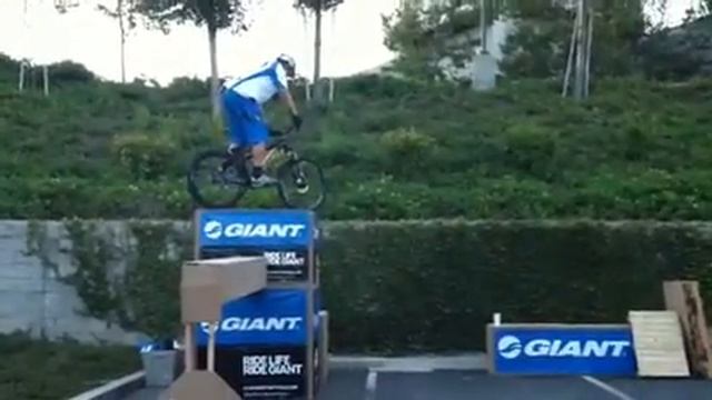 Giant trials rider. смотреть онлайн