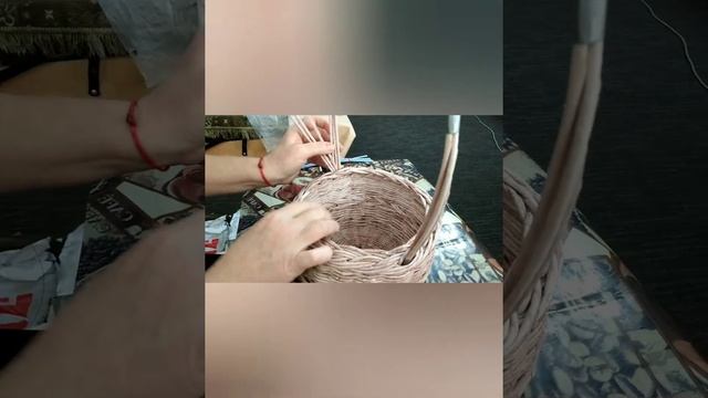 Красивая корзина из газетных трубочек 3 часть смотреть онлайн
