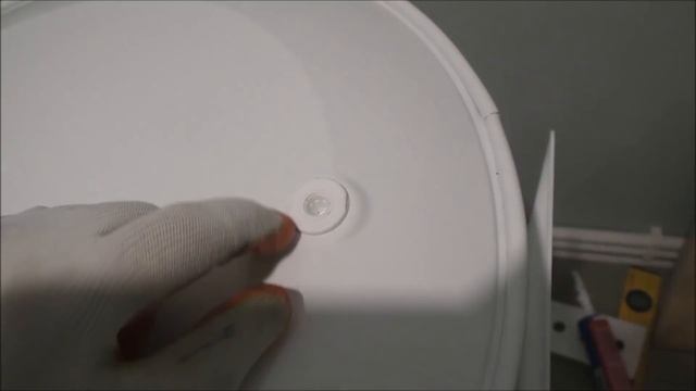 Переделка - крепление бойлера на стену из газоблока и подключение стиральной машинки смотреть онлайн