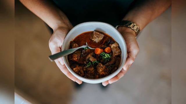 Тройственный союз / Так / Ты расскажи нам про весну [песни на стихи Цветаевой] смотреть онлайн