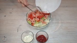 Очень НЕЖНЫЙ и СВЕЖИЙ салат с КРЕВЕТКАМИ. Простой и очень вкусный рецепт салата из креветок.