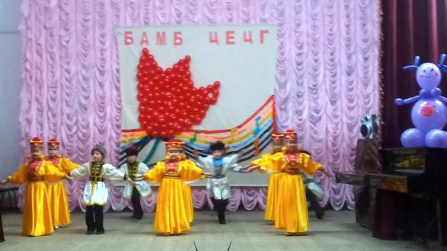 Танец "Чичирдык" детский сад "Малыш" г.Городовиковск смотреть онлайн
