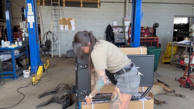 Assembling the Combat Off Road Jeep JL Mission Tube Doors смотреть онлайн