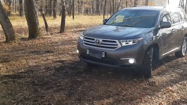 ToyotaHighlanderXU40 Aozoom A5 2.5 дюйма 4 линзы внешний вид машины. смотреть онлайн