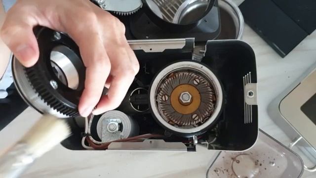 How to clean Lelit Grinder William PL72 смотреть онлайн
