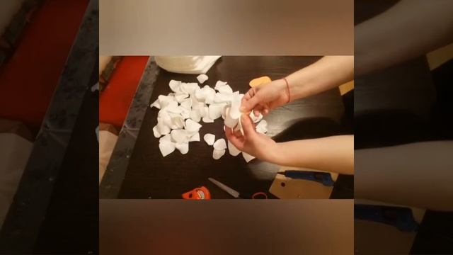 Бесплатный МК цветочки из обрезков изолона. смотреть онлайн