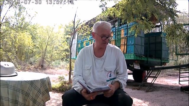 Сколько я заработал на пчёлах .Можно ли жить от пчеловодства.Доход с пасеки за сезон. смотреть онлайн