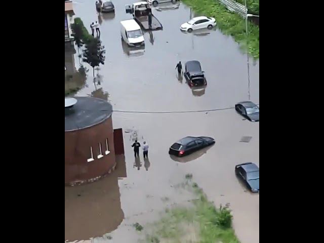 Потоп в ЖК Гусарская баллада смотреть онлайн