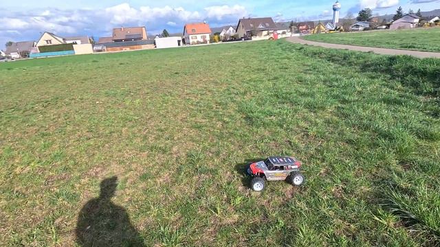 YIKONG TB7 ROUE SEBEN RACING AAAHHH BAH JE CROIS BIEN QUE CEST ADOPTE